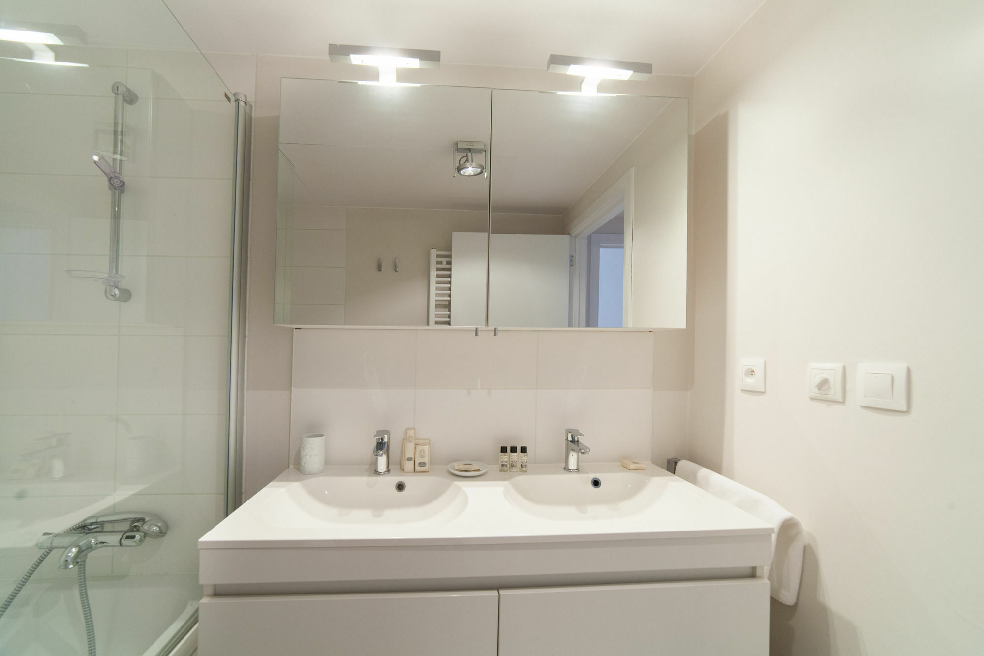 בריסל Sweet Inn Apartments - Major Rene Dubreucq מראה חיצוני תמונה