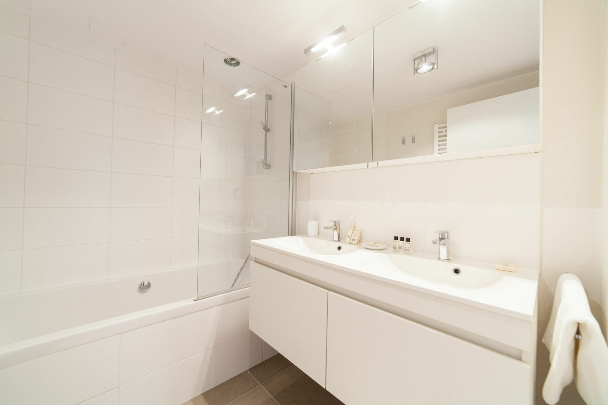 בריסל Sweet Inn Apartments - Major Rene Dubreucq מראה חיצוני תמונה